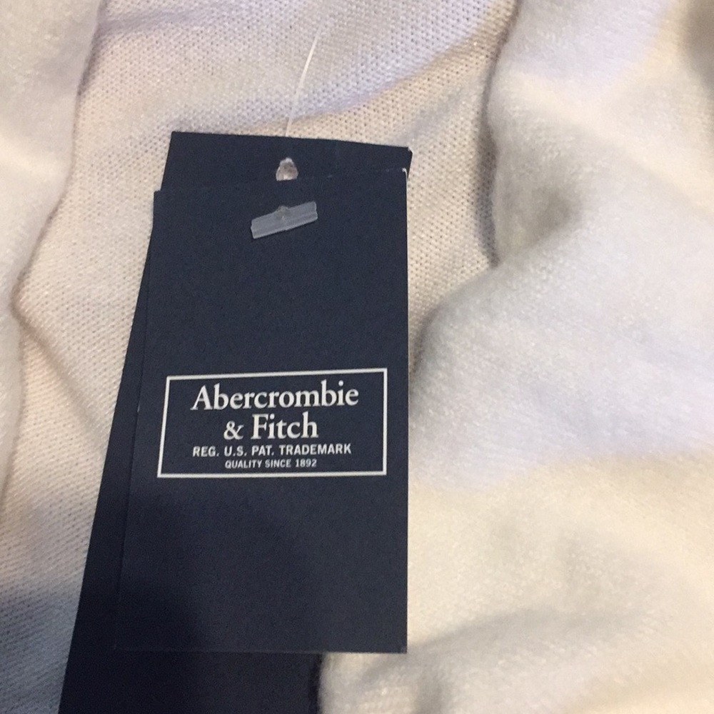 Soft A&F Cozy - Picture 6 of 7